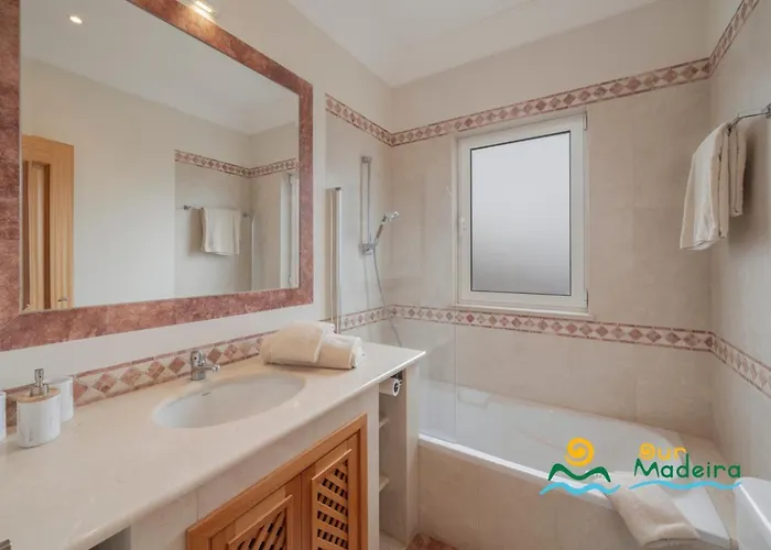 Ourmadeira - Palheiro Eagle Villa Funchal (Madeira)